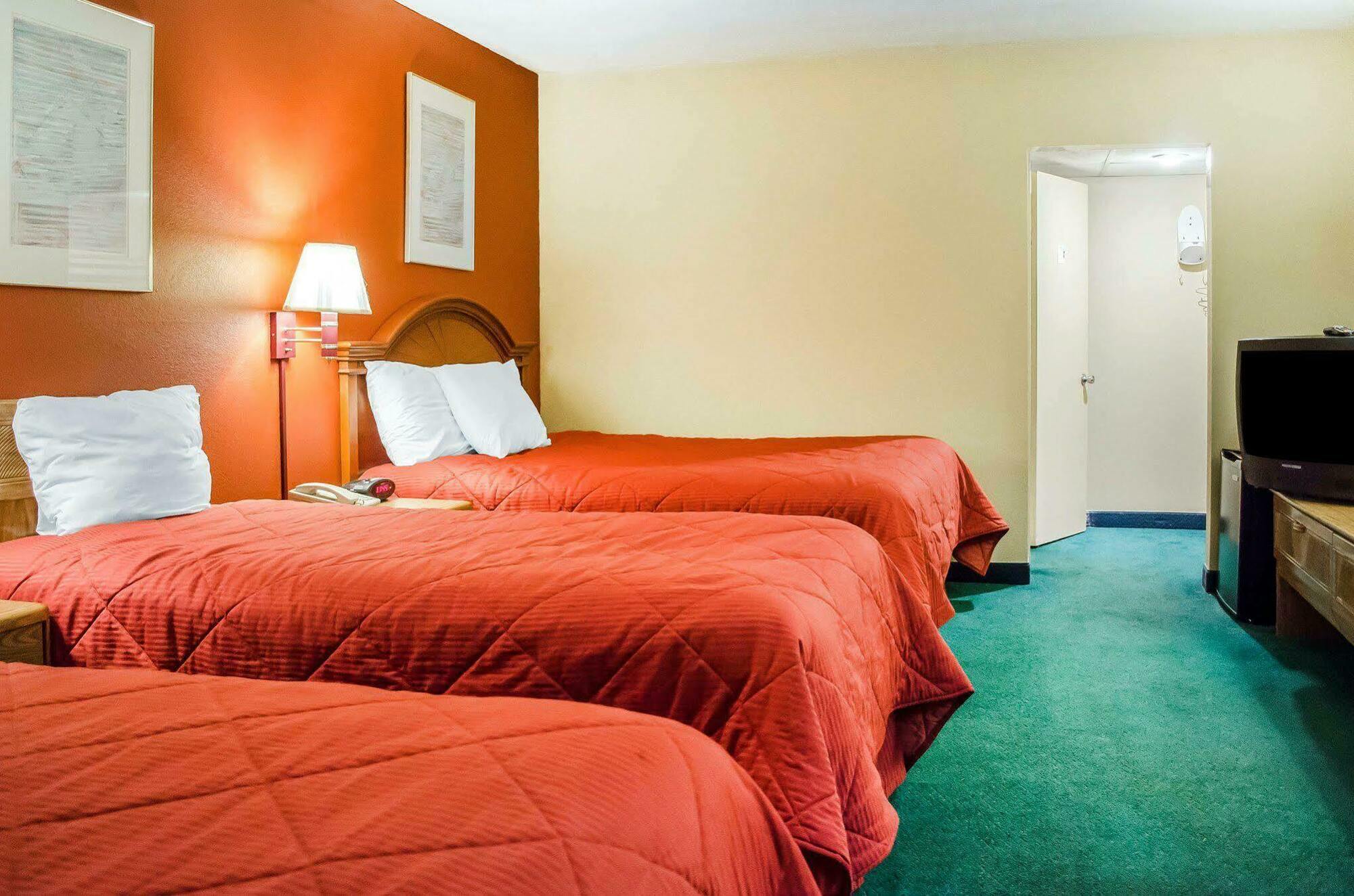 Rodeway Inn Harrisburg Eksteriør billede