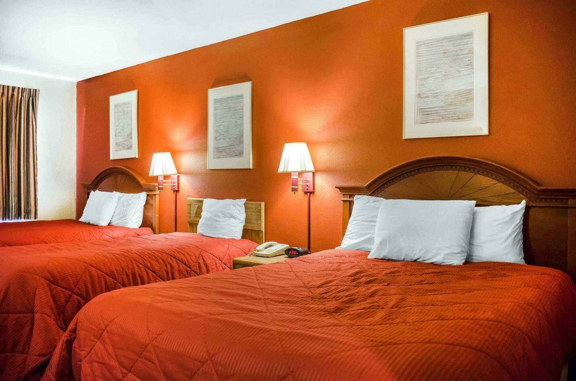 Rodeway Inn Harrisburg Eksteriør billede